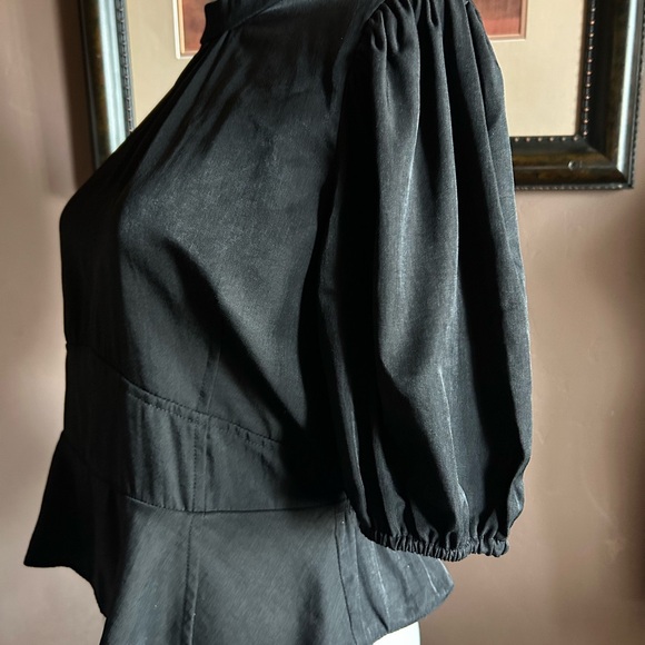 Black Puff Sleeve Peplum Top NWT Size Large - Picture 8 of 9